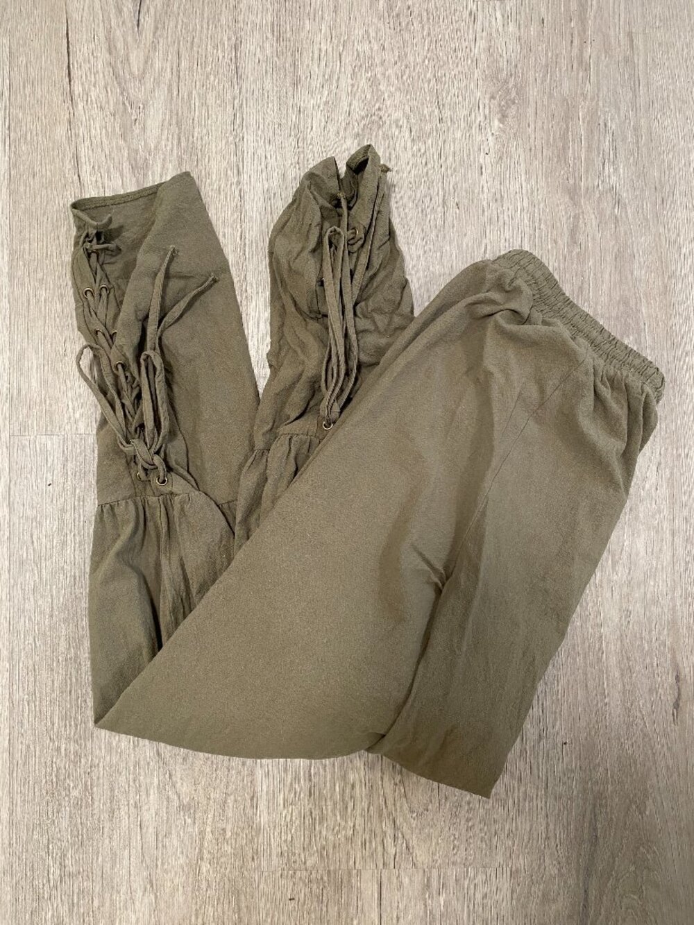 Green Tie Bottom Baggy Pants